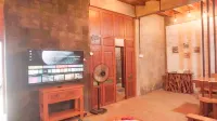 Ngangeni Family Homestay - Airport Shuttle