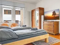 Large apartment - Central - For 10 guests - Holiday Apartments