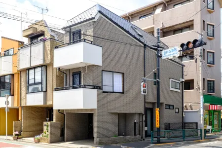 Aki Sapo Stay Kichijoji Отели рядом с достопримечательностью «Seikei University»