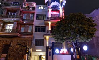 Bin Bin Hotel 14 - Near Vstar School D7