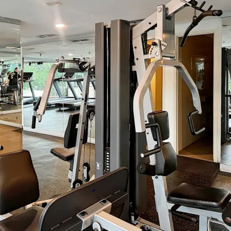 MODERn Trivium Apt 1BR w/ Wi-Fi, Pool & Gym