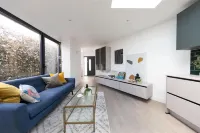 Leyton Private House with Garden and Small Terrace Hotels in Leyton