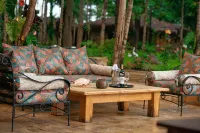 Mtoni river lodge - balcony