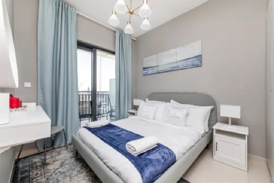 Zada Tower 1BR with Excellent Dubai Canal View