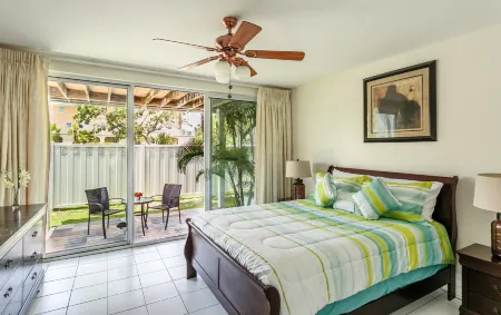 Beach Living at Island Pine Villas BLP Отели рядом с достопримечательностью «Камана Бэй»