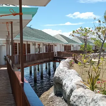Nalusuan Island Resort and Marine Sanctuary