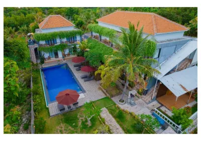 Tinggian Hill Retreat Hotel dekat Pasih Uug Beach