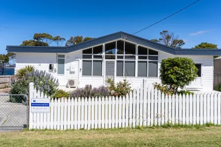 On the Rocks Bicheno