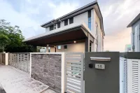 Luxury Villa Smarthome Hamton Kemensah Ampang, Gombak - 4-Star