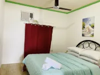 Watering Hole Apartments ( Unit B ) - 레지던스