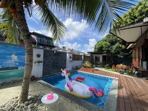 Juhouse Homestay  Semporna - Pensions