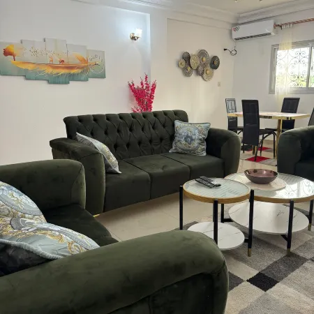 Superior Blooming & Spacious Luxury in the City