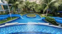 Laguna Beach Resort 2 | Pool & Free Utilities - parking