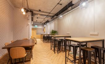 Bluewaters Female-Only Hostel