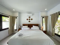 Ananda Villa Yeh Gangga by The Lavana (4 Bedroom Villa with Private Pool) Hotels near KERUPUK BABI JEMPOL