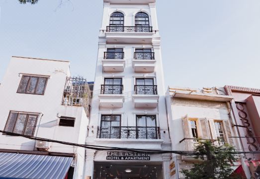 5. 더 이스턴 호텔..