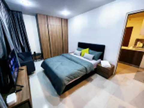 Kozi Square Connecting Room Free Wi-fi & Carpark