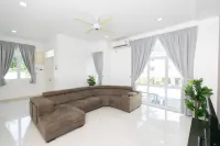 Beach Side Spacious 5Br 20Pax Pool House