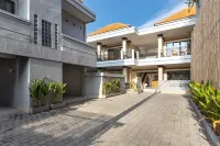 The Tis Guesthouse and Hostel