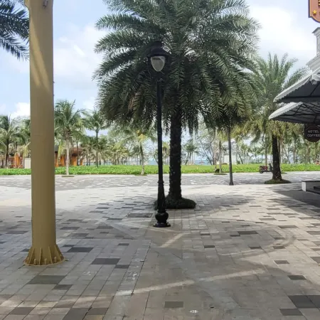 Sea Breeze Grand World