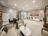 Bolton Hotel Hotels in Boten