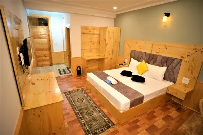 Mountainshack Riverside Stay & Cafe Hotels in 