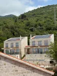Becici Hills Adriatic Villas โรงแรมใน