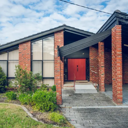 Entire Cozy 4 Bedroom House Surrey Hills