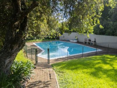 Fern Forest Serene 1 Bed Get-a-way Suite . Long Stays Welcome