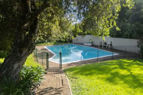 Fern Forest Serene 1 Bed Get-a-way Suite . Long Stays Welcome - 4-نجوم