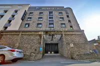 HOTEL BROWN-DOT