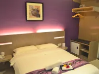 ASHLEY Boutique Hotel Hotels near The Strand Mall