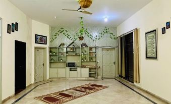 HOTEL ROSE INN - Housity
