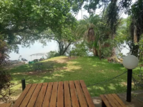 Cosy place along Zambezi River with Wi-fi Swimming Pool Hotels in Siavonga