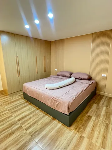 รูปภาพของLuxury townhouse with 3 bedrooms and 3 bathrooms in the city center