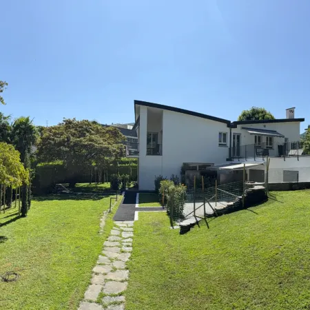 Hotel La Villa Отели в г. Минузио