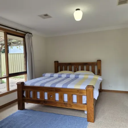 Quiet Family Home Near Adelaide CBD - Myrtle Bank