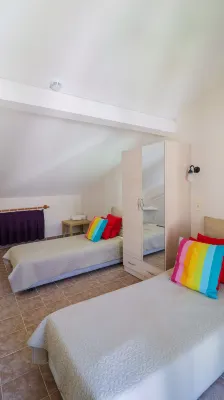Aydos Hotels & Breeze Restaurant