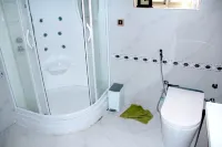 Spacious Comfort Stay Hotels in Kwabre