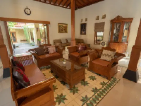 Private Villa - Griya Bayan Kraguman Hotels in Jogonalan