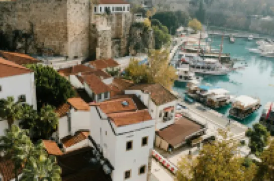 Cozy & Stylish Apartment Near Kaleici City Center