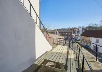 Host & Stay | Osborne House Hotels near Whalebone Arch