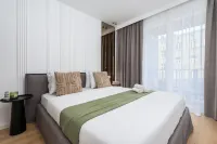 Lumina 4-room apartment near the city center - พร้อมระเบียง