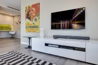 Spacious 2 Bed Apartment Close to City