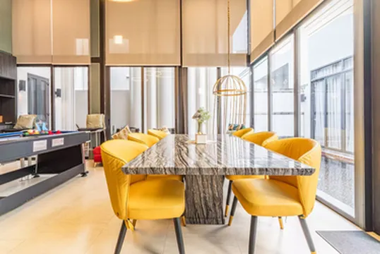 รูปภาพของLuxury Pool Villa in the City, High Security Inara Community