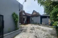 OYO 95109 Eksis Homestay Syariah - parcheggio