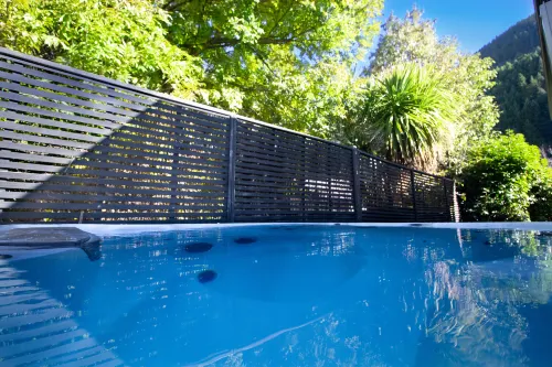 The Hideaway - Hot Tub - Flat Walk to Town - 2 stjerner