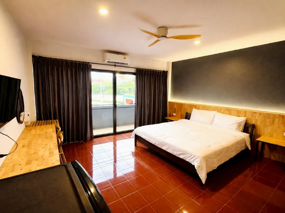 Henry's House - Phuket