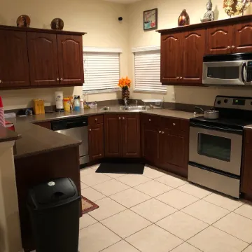 Beautiful Pool Home near the I95 Exit 284