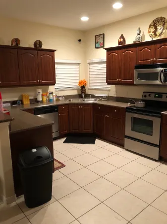 Beautiful Pool Home near the I95 Exit 284